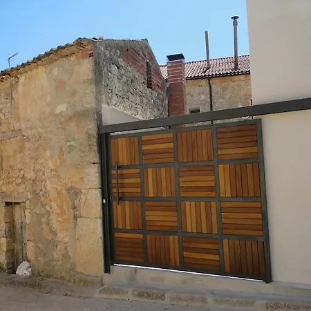 Puentes Casa Con Jacuzzi 2